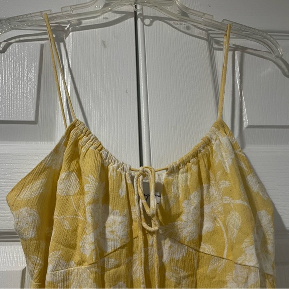 Polly Brand Sz-8 Yellow & Cream  Floral Dress. - Picture 2 of 8